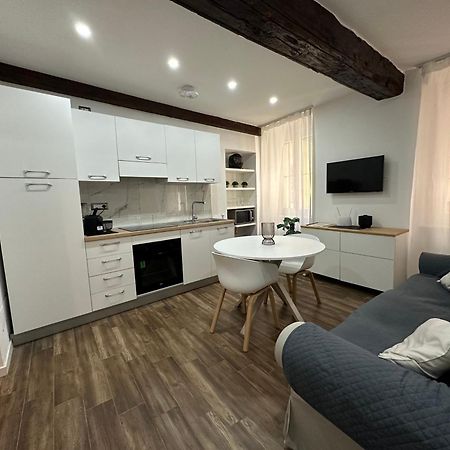 Residenza Castellazzo Apartment Ivrea Bagian luar foto