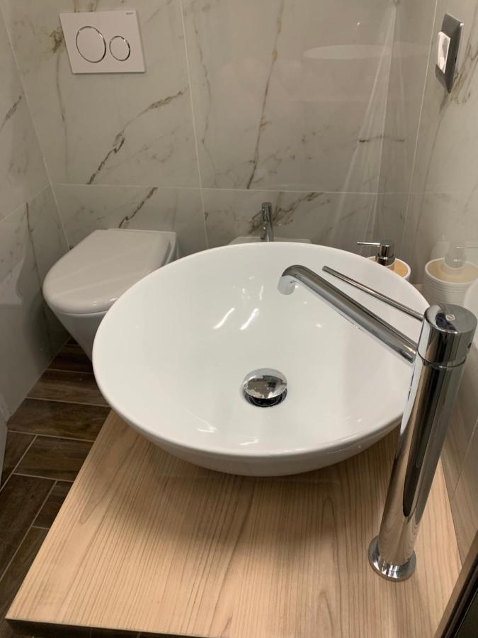 Residenza Castellazzo Apartment Ivrea Bagian luar foto